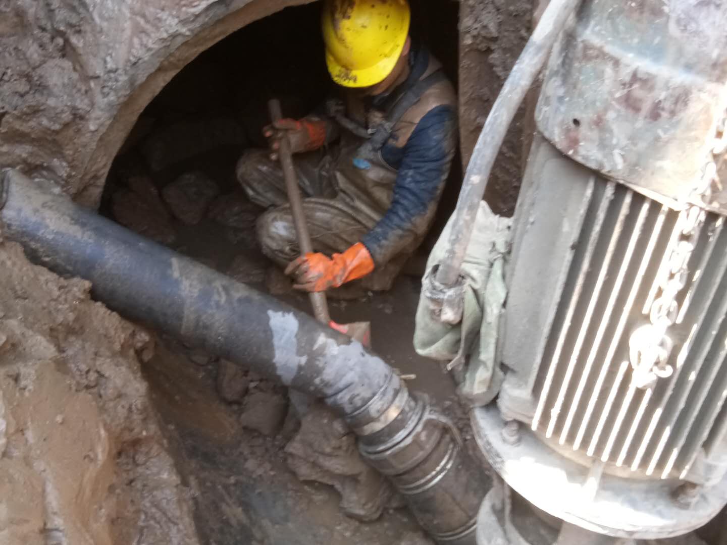 白云矿区管道清淤