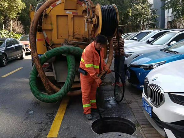 白云矿区排污管道清淤